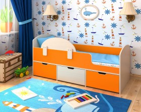 Кровать Малыш-мини с бортиком Дуб молочный/Оранжевый в Минусинске - minusinsk.katalogmebeli.com | фото